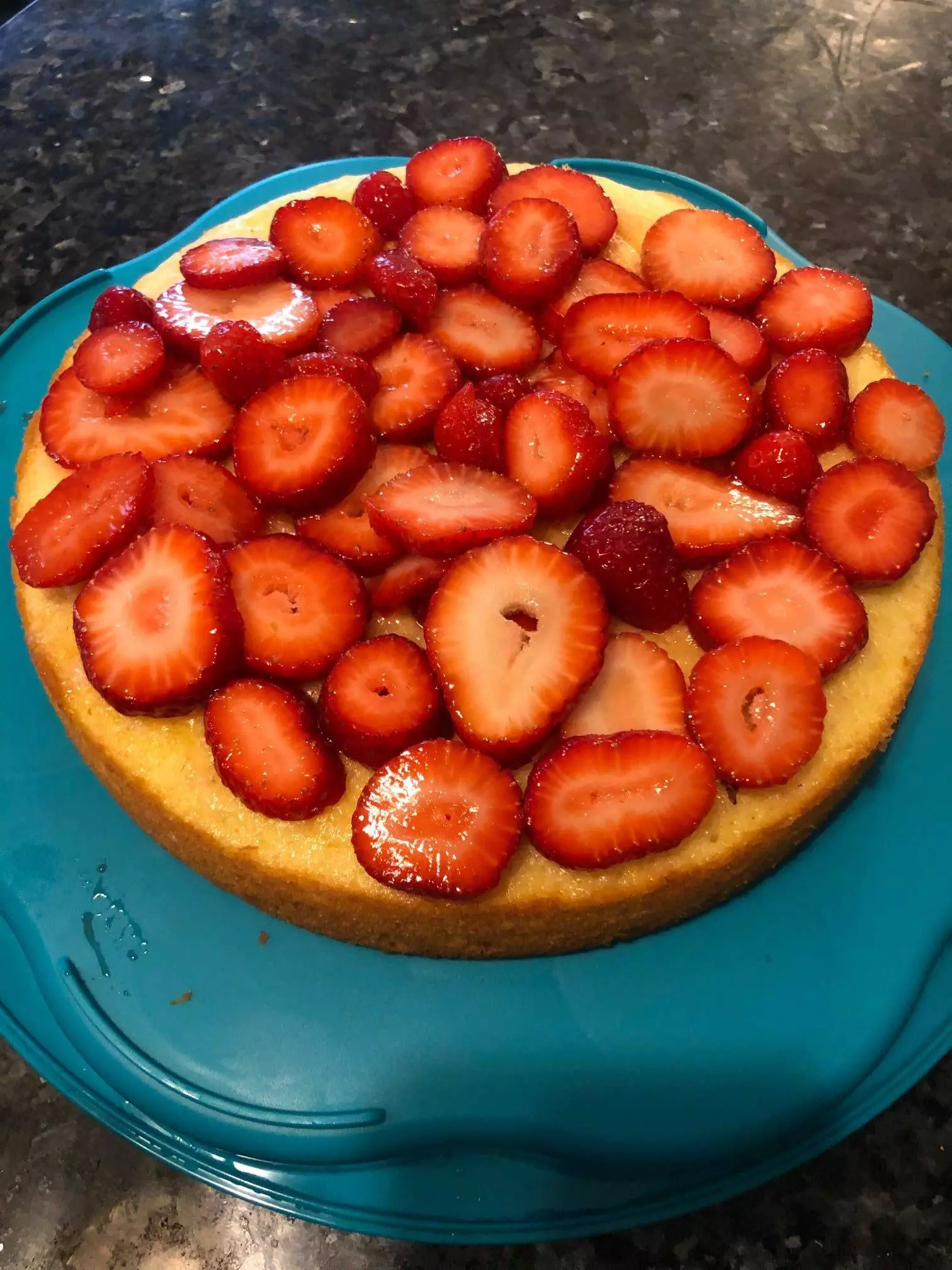 lemon cake with strawberries