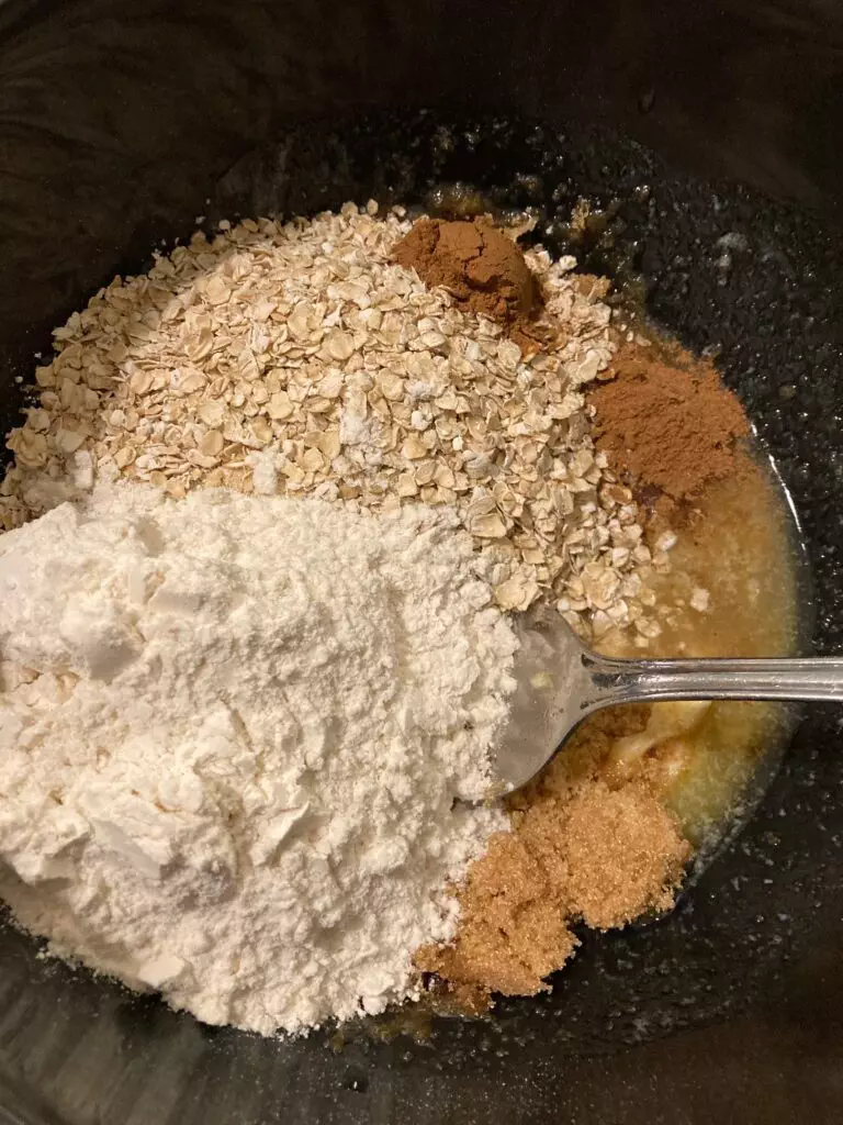 Delicious Apple Crisp from Out of the Box Baking.com