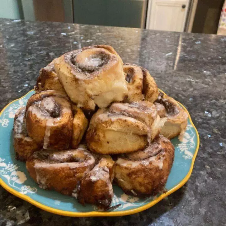 Easy Cinnamon Rolls from Canned Biscuits