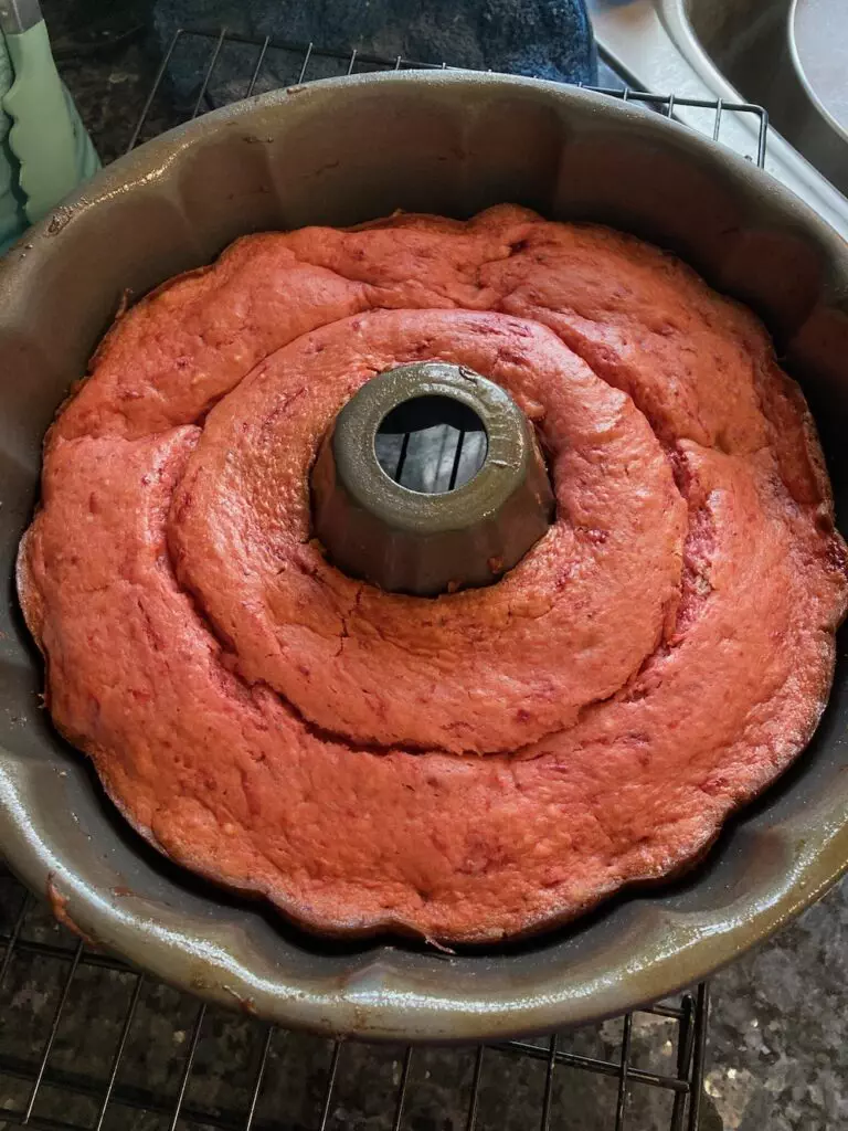 baked cake