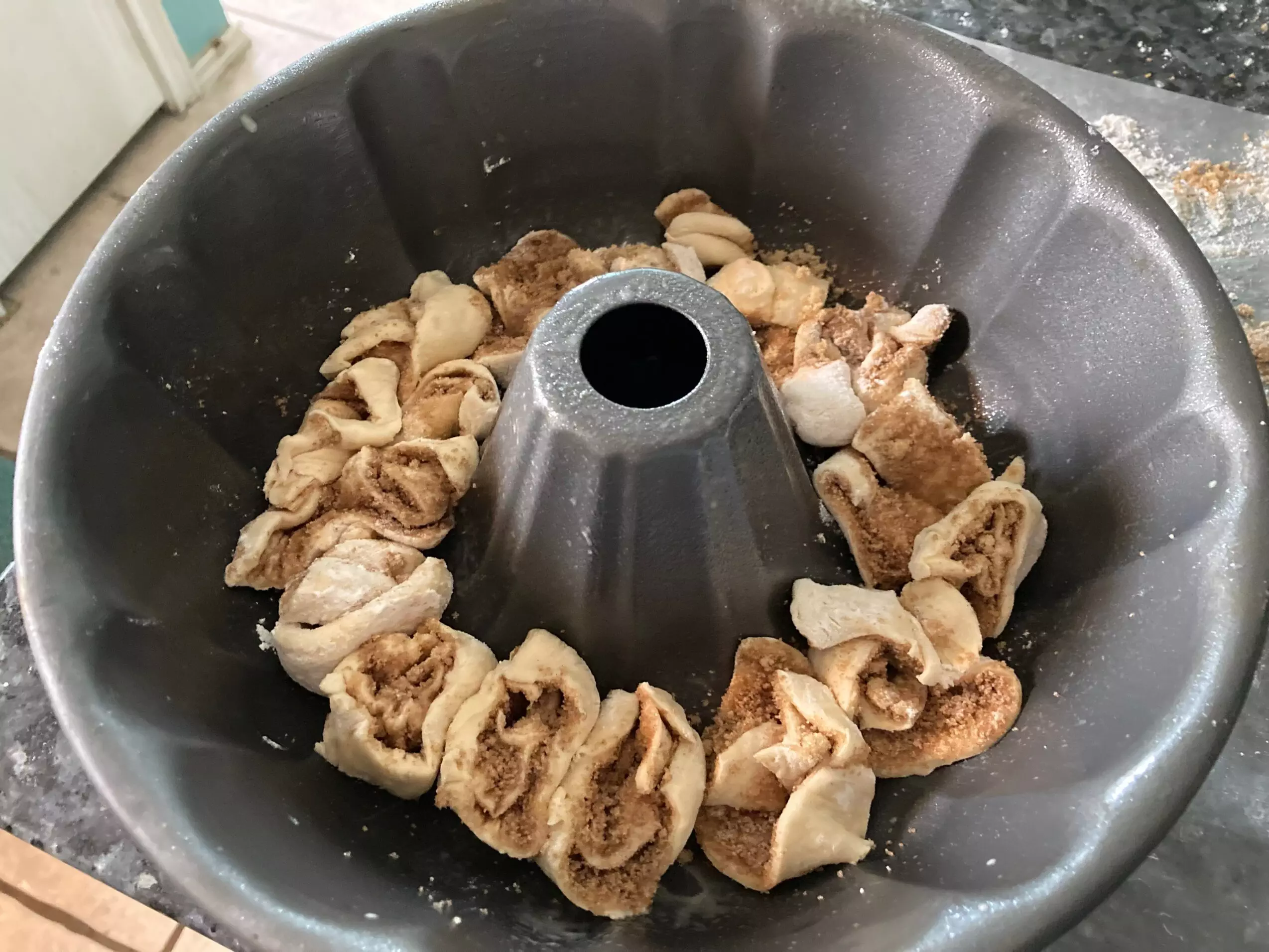 cinnamon rolls in pan