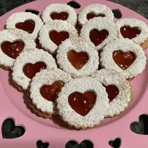 Classic Linzer Cookies