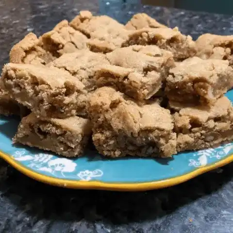 Easy Pecan Chewies