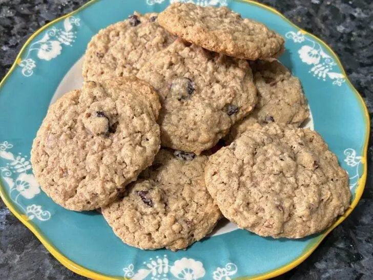 Old-Fashioned Oatmeal Cookies from Out of the Box Baking.com