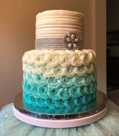 How to Tier a Cake from Out of the Box Baking.com