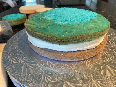 How to Tier a Cake from Out of the Box Baking.com