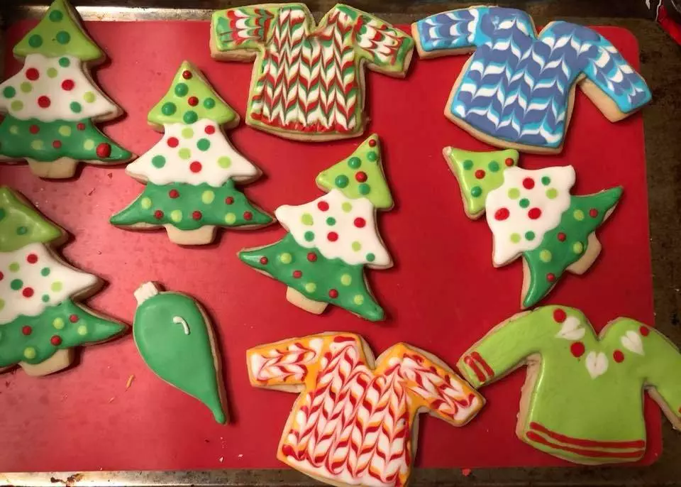 Christmas cookies, hand painted (variety)
