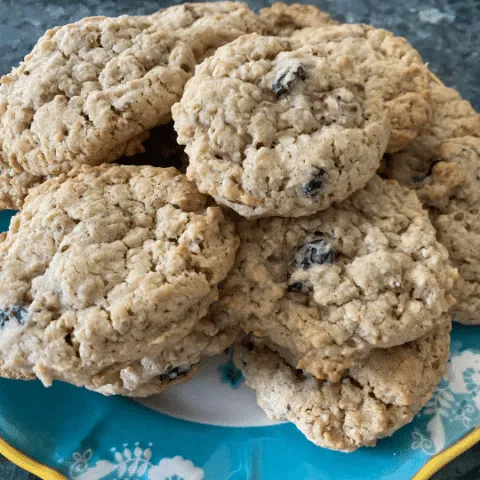 Old-Fashioned Oatmeal Cookies