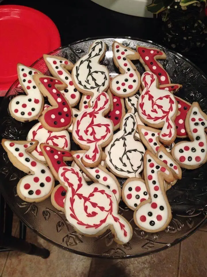 wet on wet royal icing technique