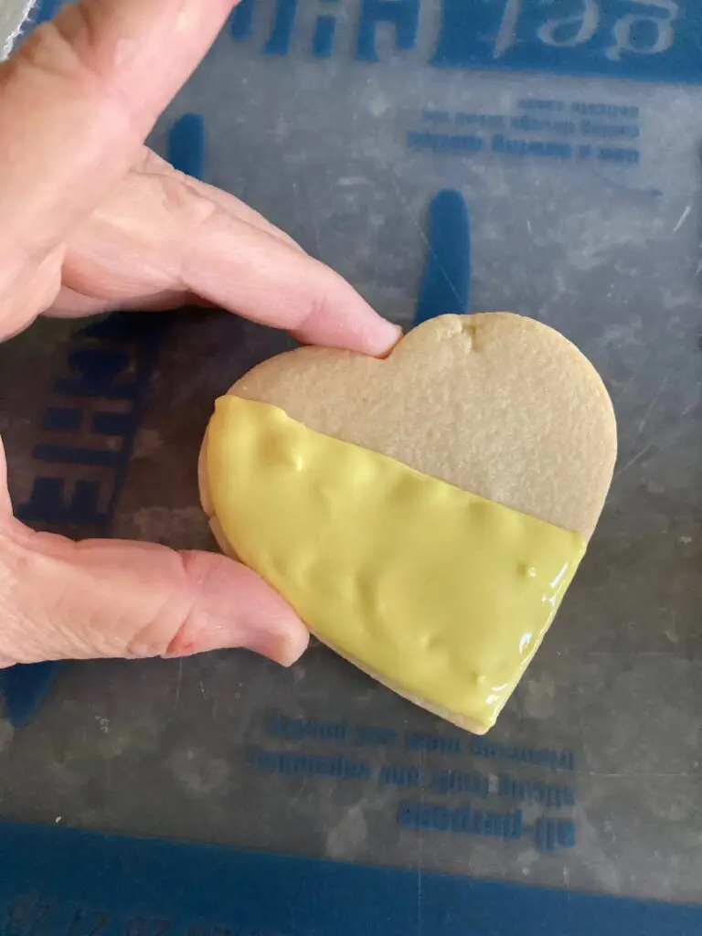 lumpy royal icing