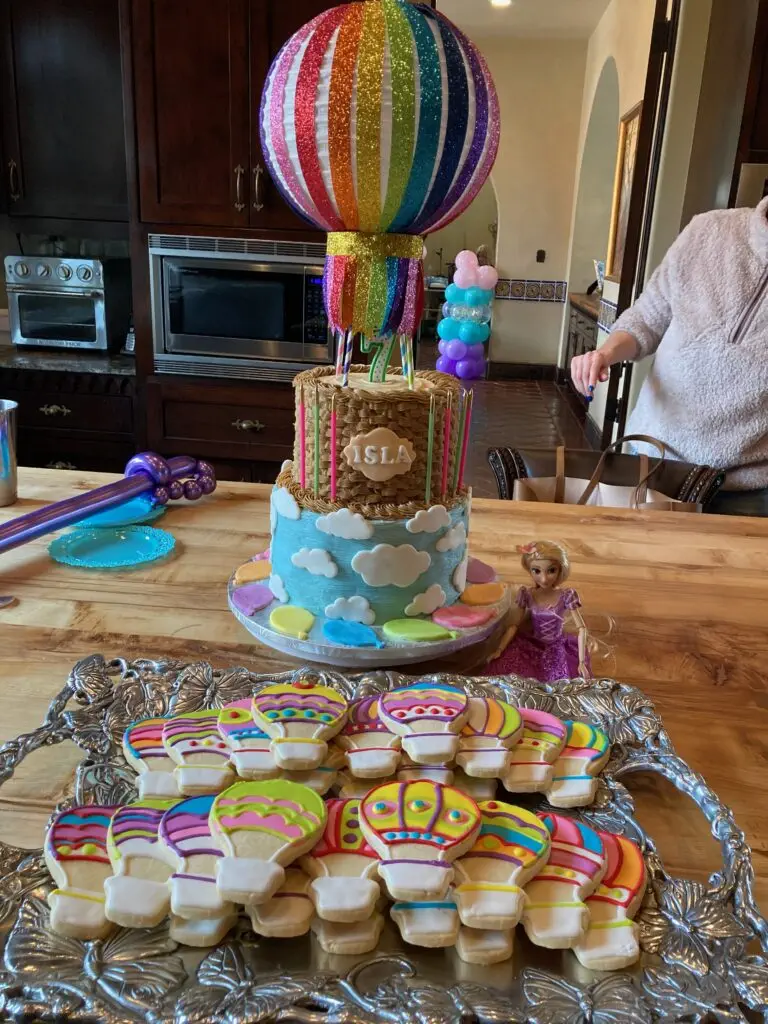 hot air balloon cake