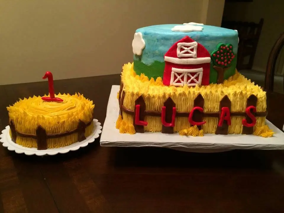 7 Popular Cupcake Decorating Techniques Using Wilton Tips from Out of the Box Baking.com