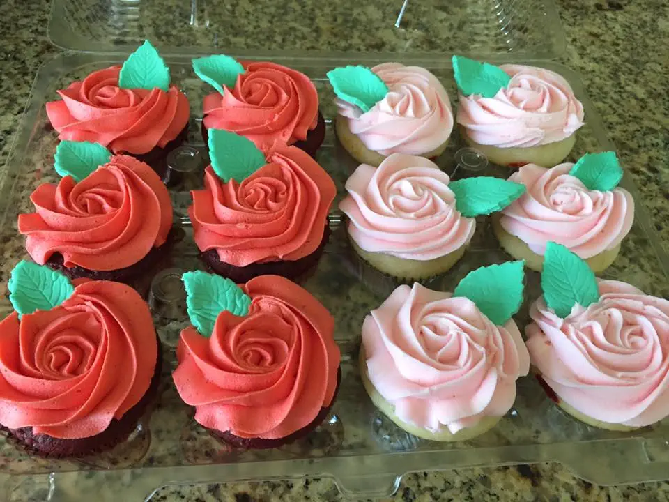 7 Popular Cupcake Decorating Techniques Using Wilton Tips from Out of the Box Baking.com