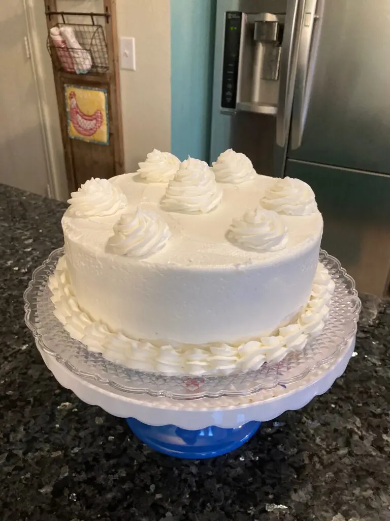 7 Popular Cupcake Decorating Techniques Using Wilton Tips from Out of the Box Baking.com