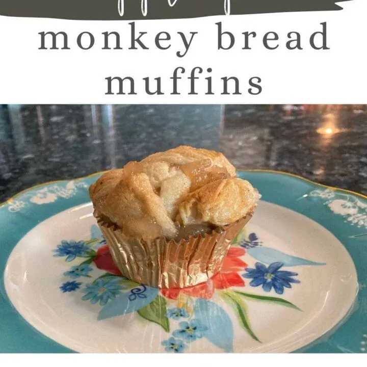Easy Apple Pie Monkey Bread Muffins (using canned biscuits)