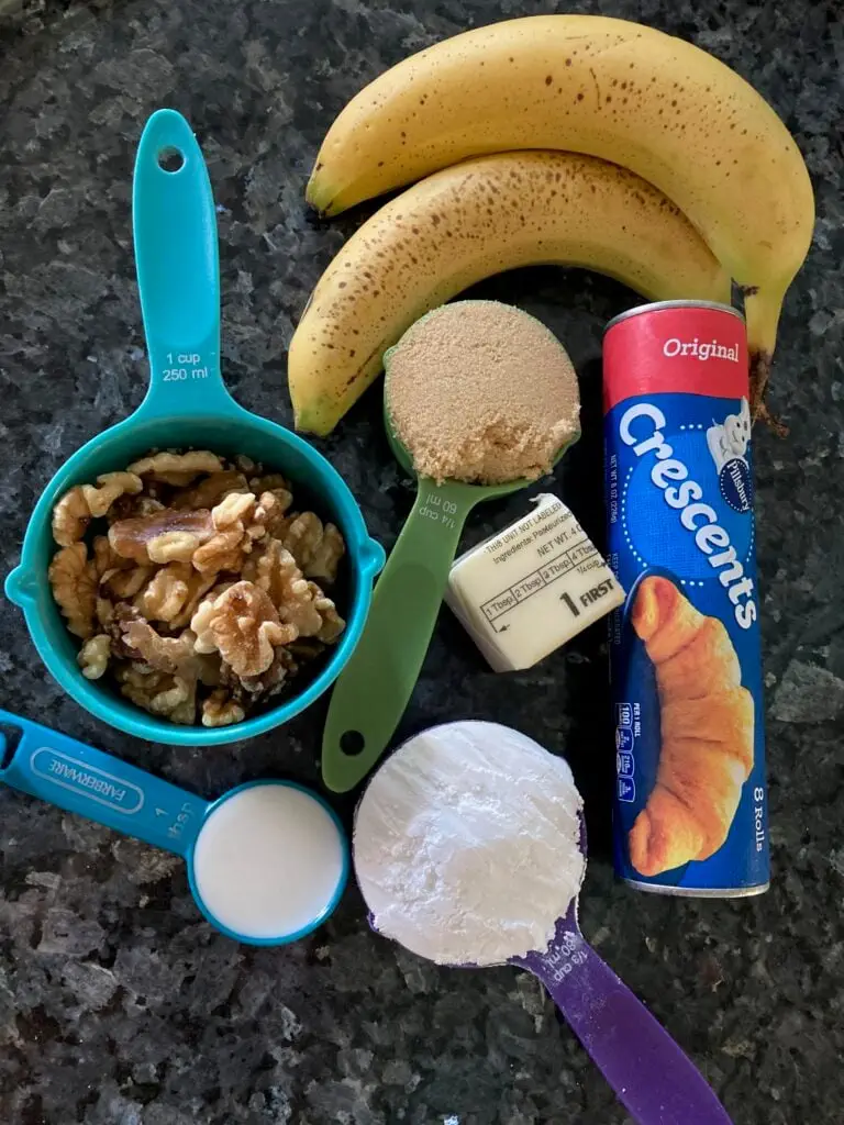 bananas foster cinnamon rolls ingredients