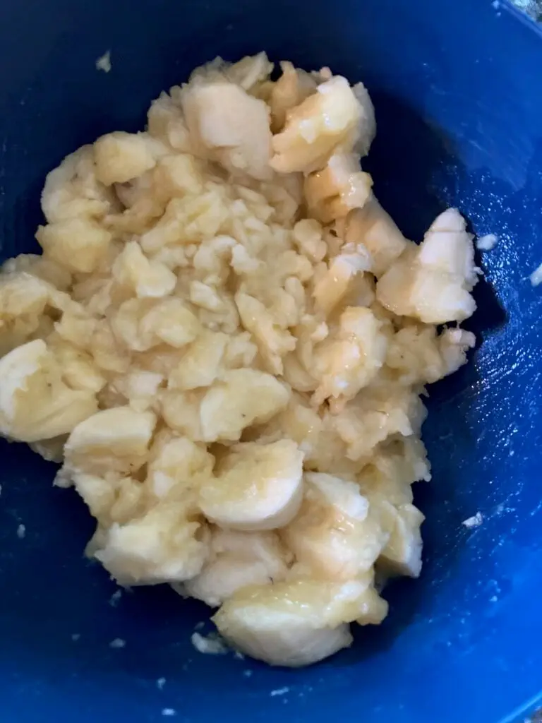 mashed bananas