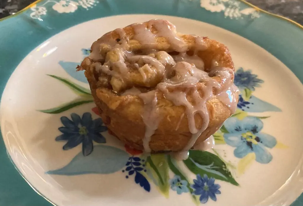bananas foster cinnamon rolls baked
