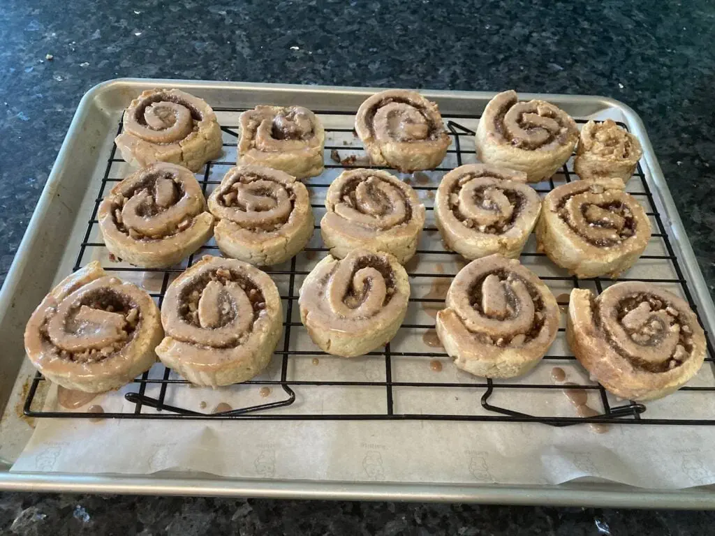 Cake Mix Cinnamon Roll Pastries (with cinnamon glaze) from www.outoftheboxbaking.com