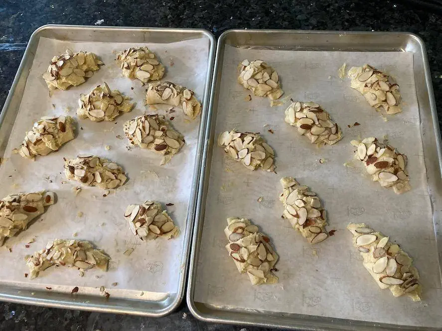 almond tea cakes, ready to go in the oven