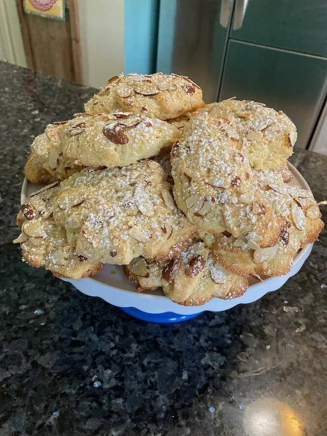 almond tea cakes