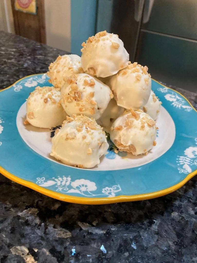 Peanut Butter Snowballs from Out of the Box Baking.com