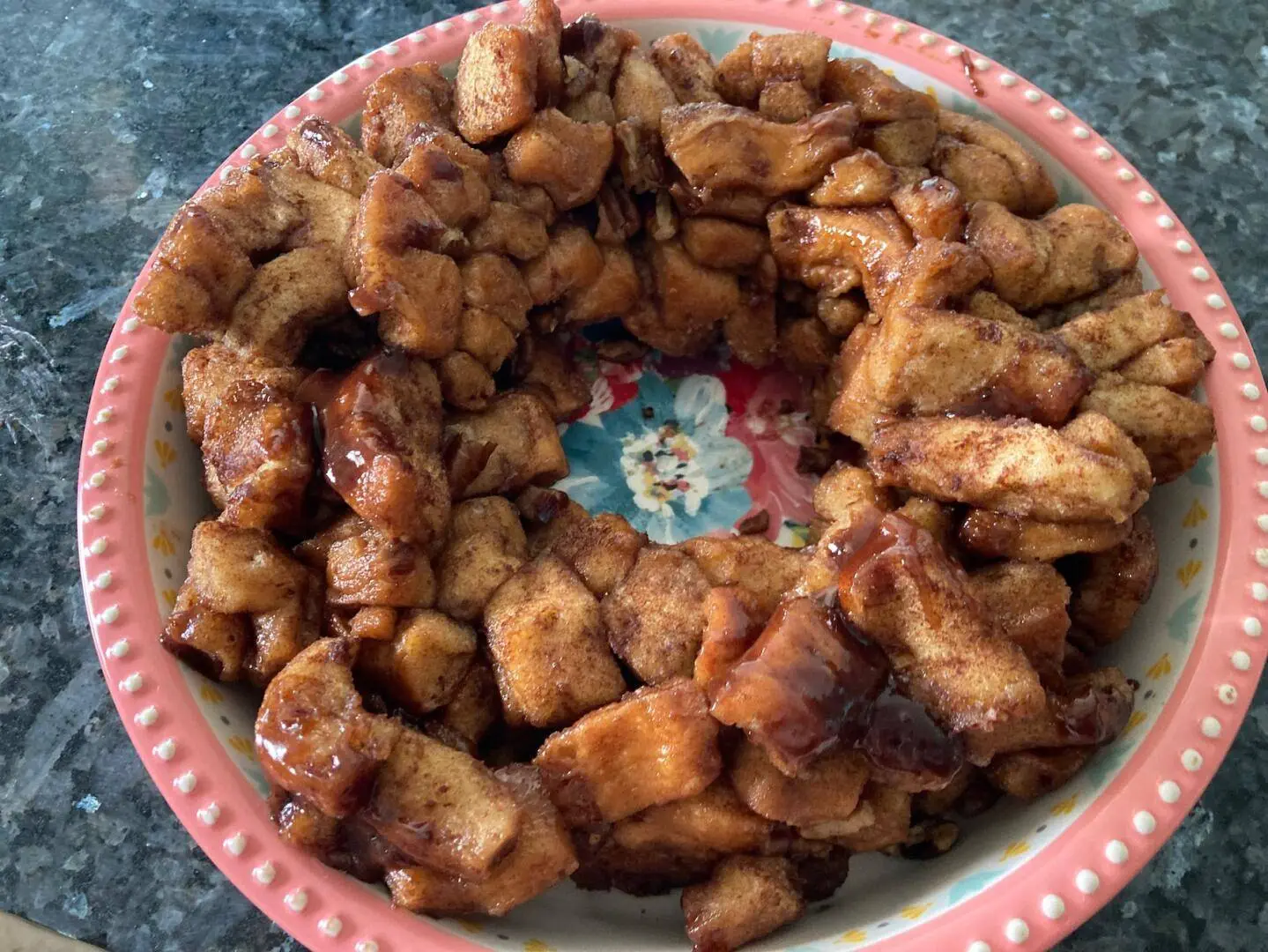 Easy Cinnamon Roll Monkey Bread