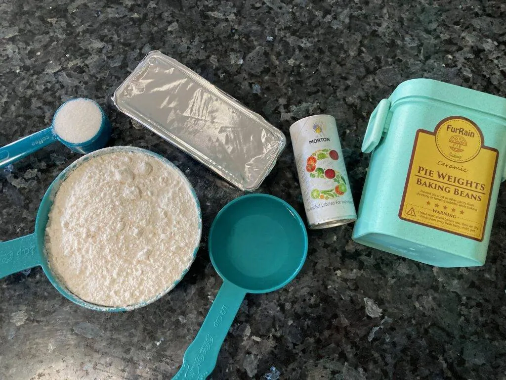 Simple Pie Crust from Scratch from Out of the Box Baking.com