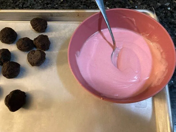 Valentine Oreo Truffles from Out of the Box Baking.com