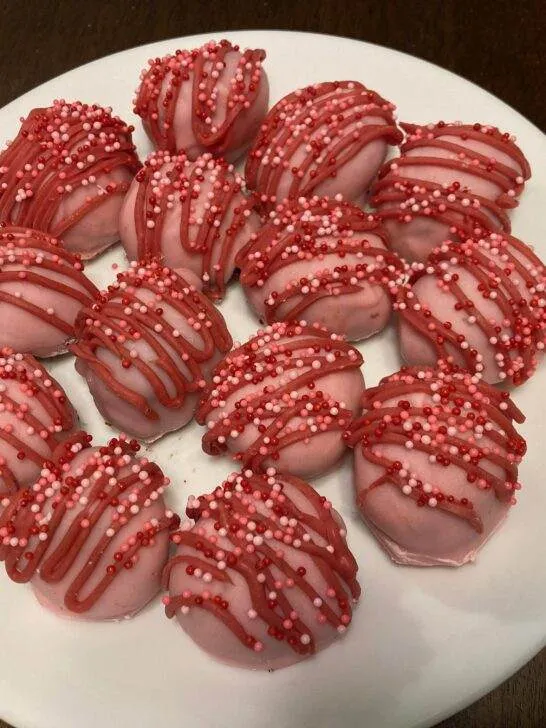Valentine Oreo Truffles from Out of the Box Baking.com